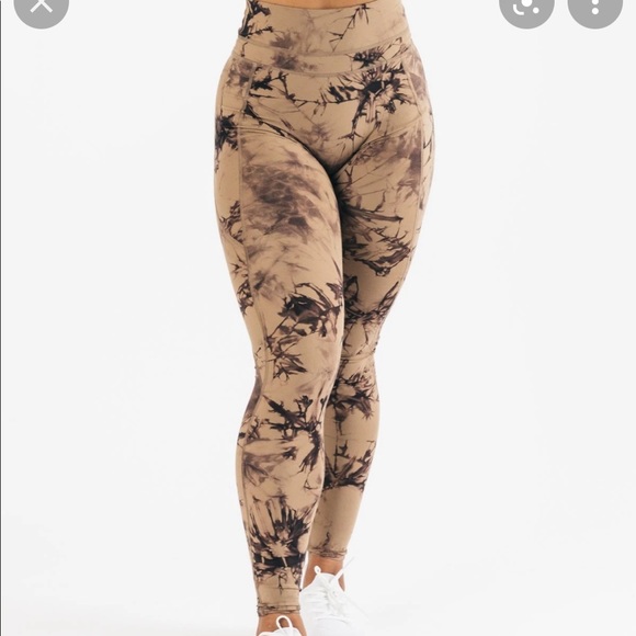 Alphalete Pants - 🎉2xHP🎉Alphalete force cavern clay leggings